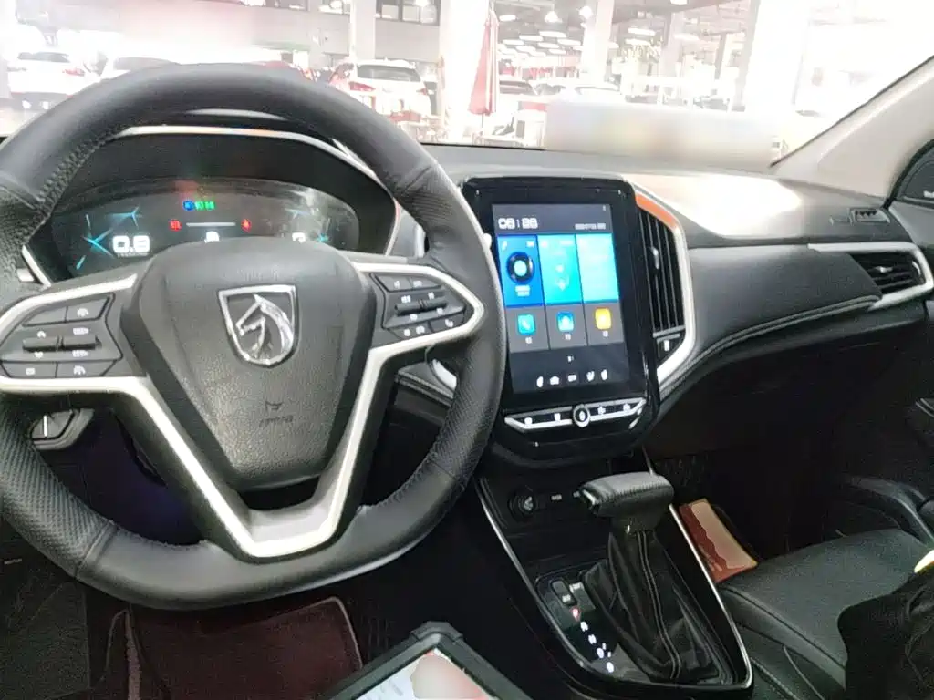 Baojun 530 2021 2021 Global Anniversary Edition 1.5T CVT Luxury 7-seater