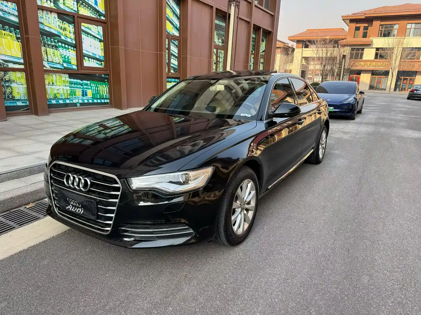 Audi A6L 2012 30 FSI Technology Model