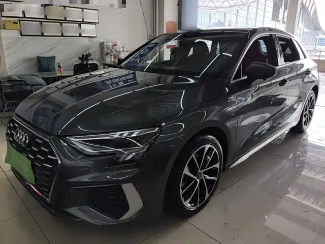 Audi A3 2024 Model Sportback 35 TFSI Progressive Sport