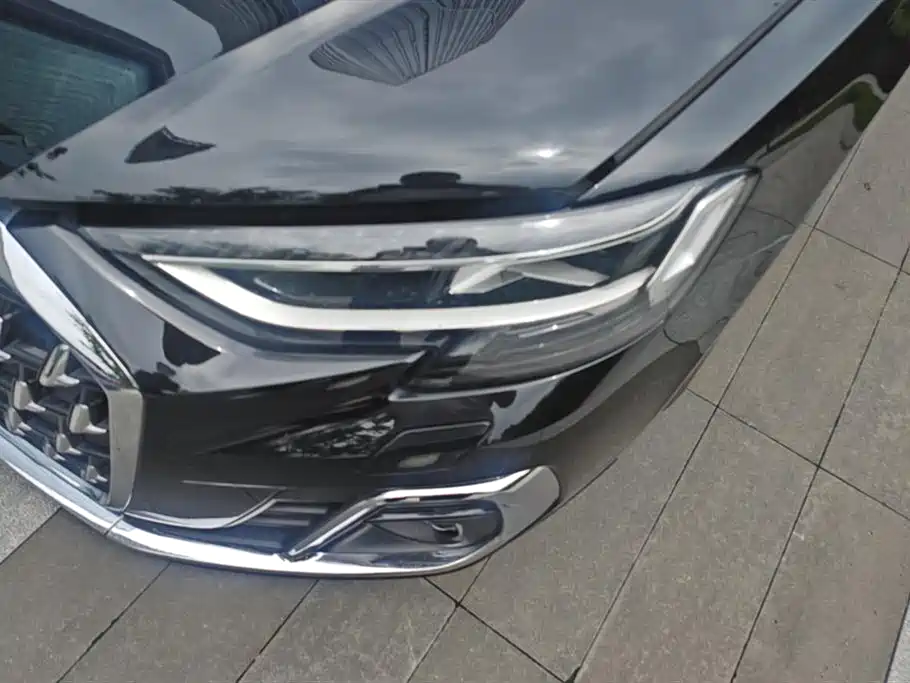 Audi A8 2023 A8L 50 TFSI quattro Exclusive фото 5