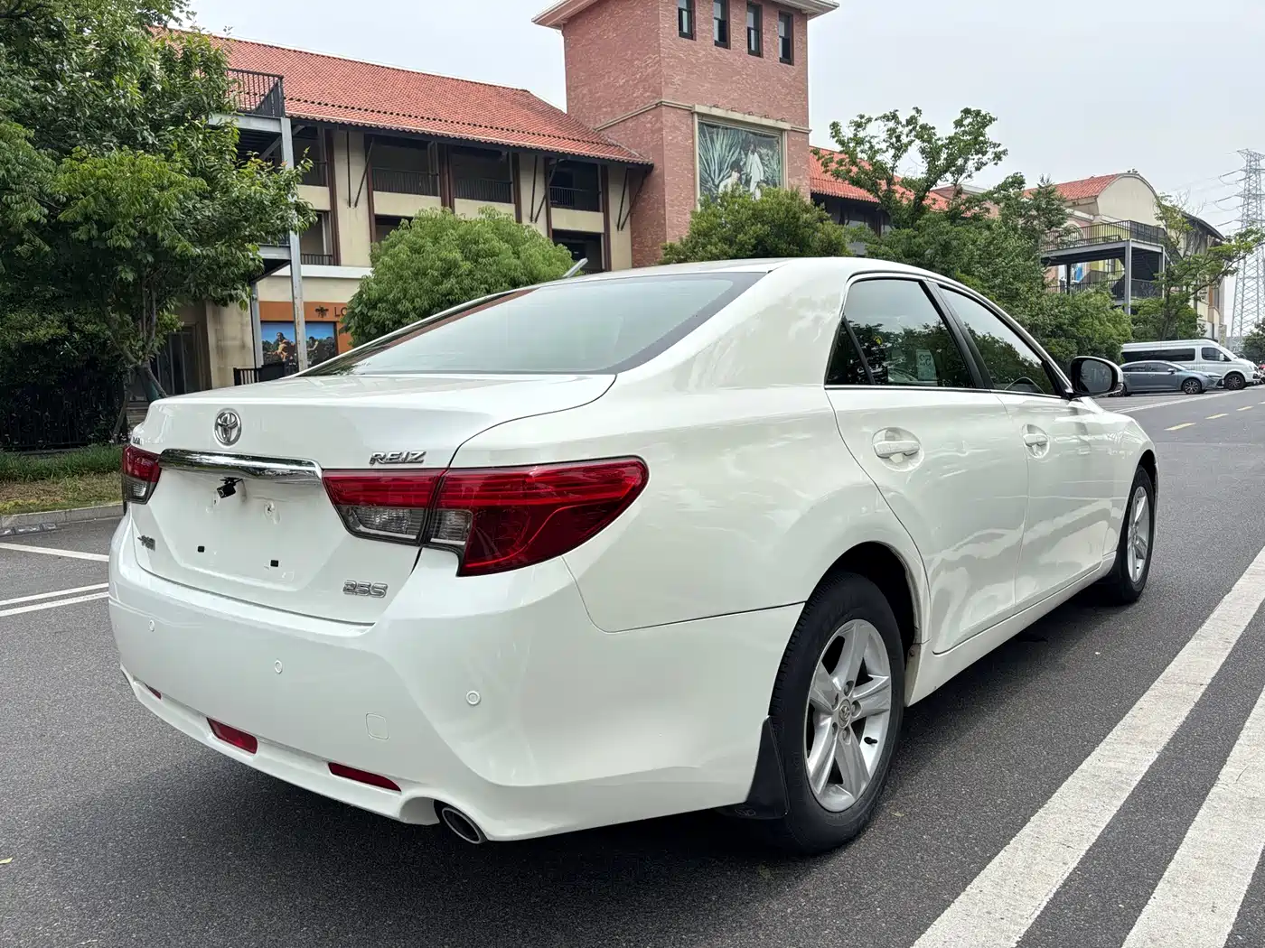 Toyota Reiz 2013 2.5S Elite Edition фото 10