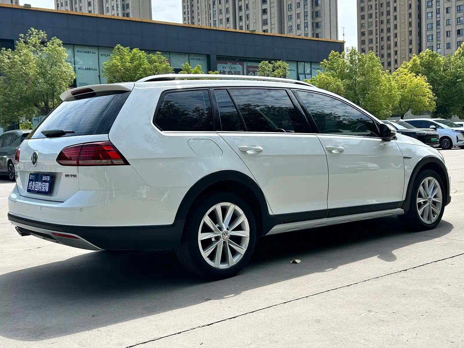 صورة 8 - Volkswagen Golf (Import)
