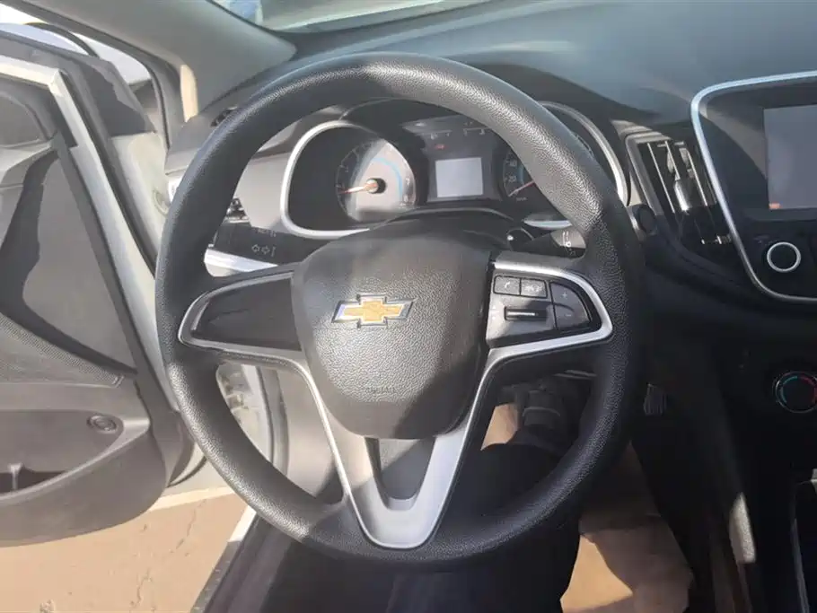 Chevrolet Cavalier 2016 1.5L Automatic Delight Edition фото 15
