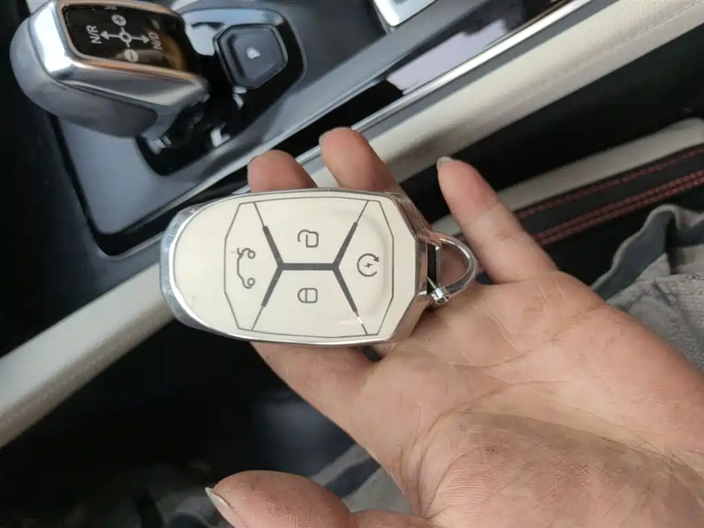 Lynk & Co 02 New Energy 2019 Edition 1.5T PHEV Pro фото 9
