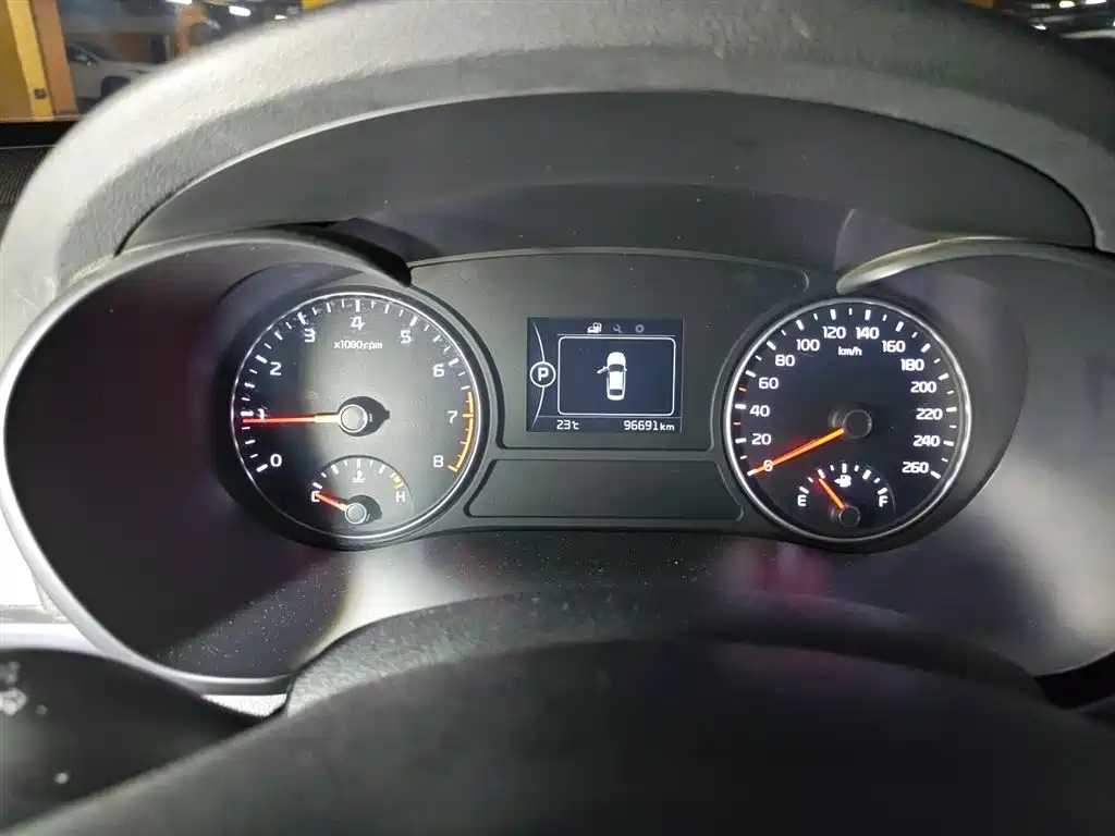 Kia K5 2016 1.6T Automatic LUX фото 8