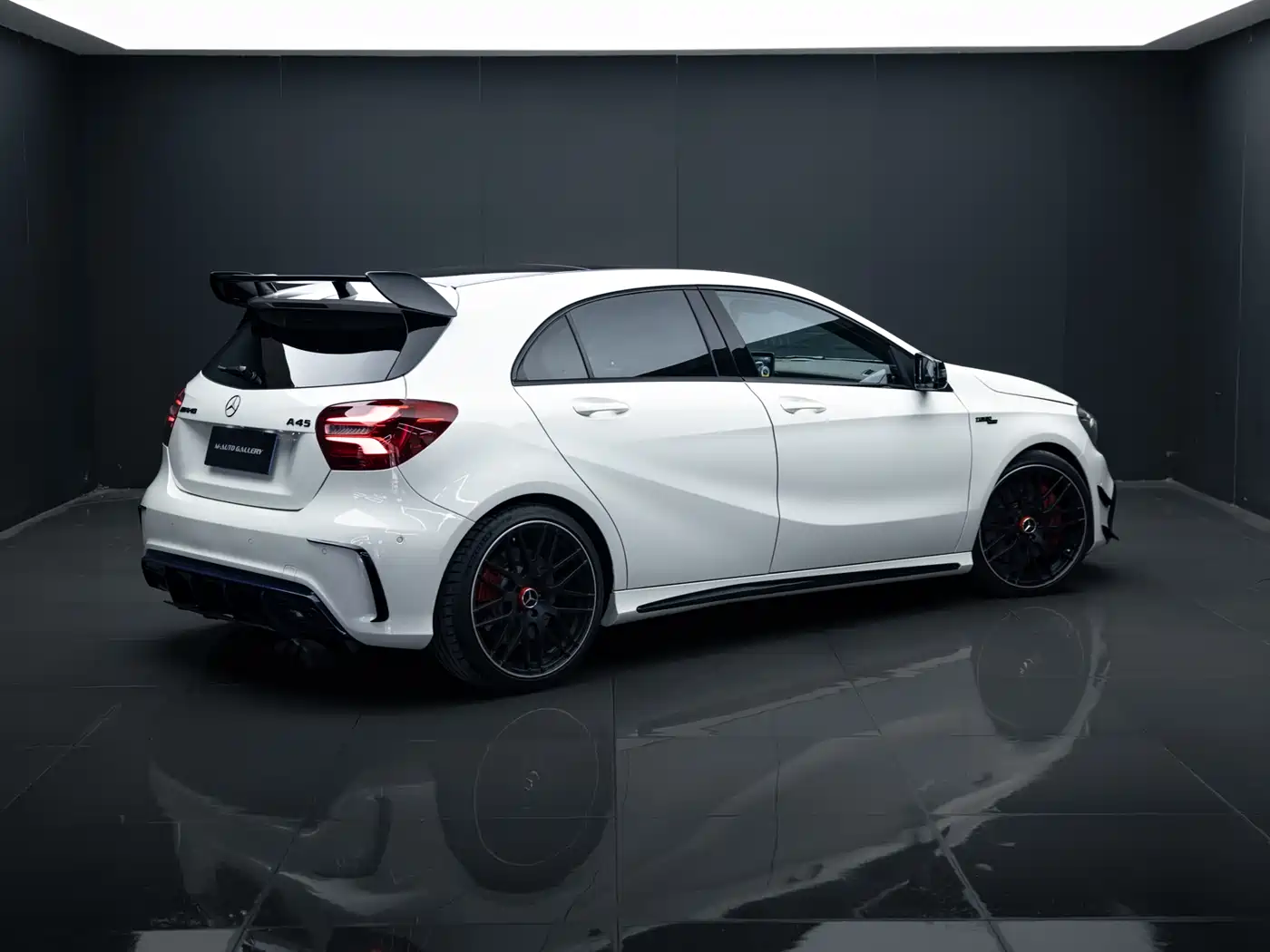 Mercedes-Benz A-Class AMG (Import) 2016 AMG A 45 4MATIC фото 5