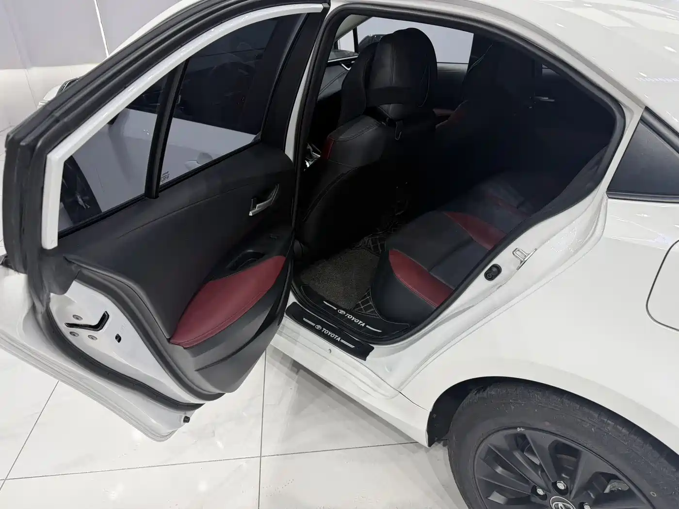 Toyota Corolla 2021 TNGA 1.5L CVT GR SPORT Edition фото 14
