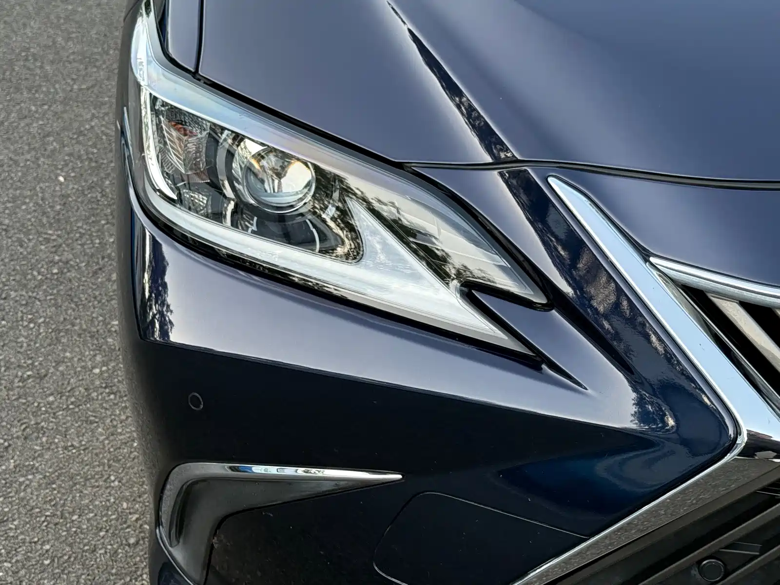 Фото 3 - Lexus ES