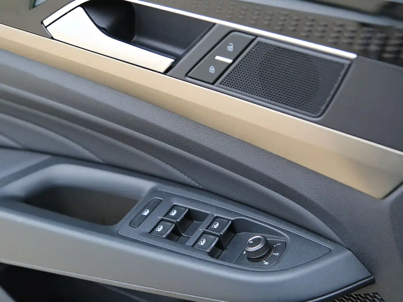 Volkswagen Passat 2019 330TSI Elite Version China VI фото 6