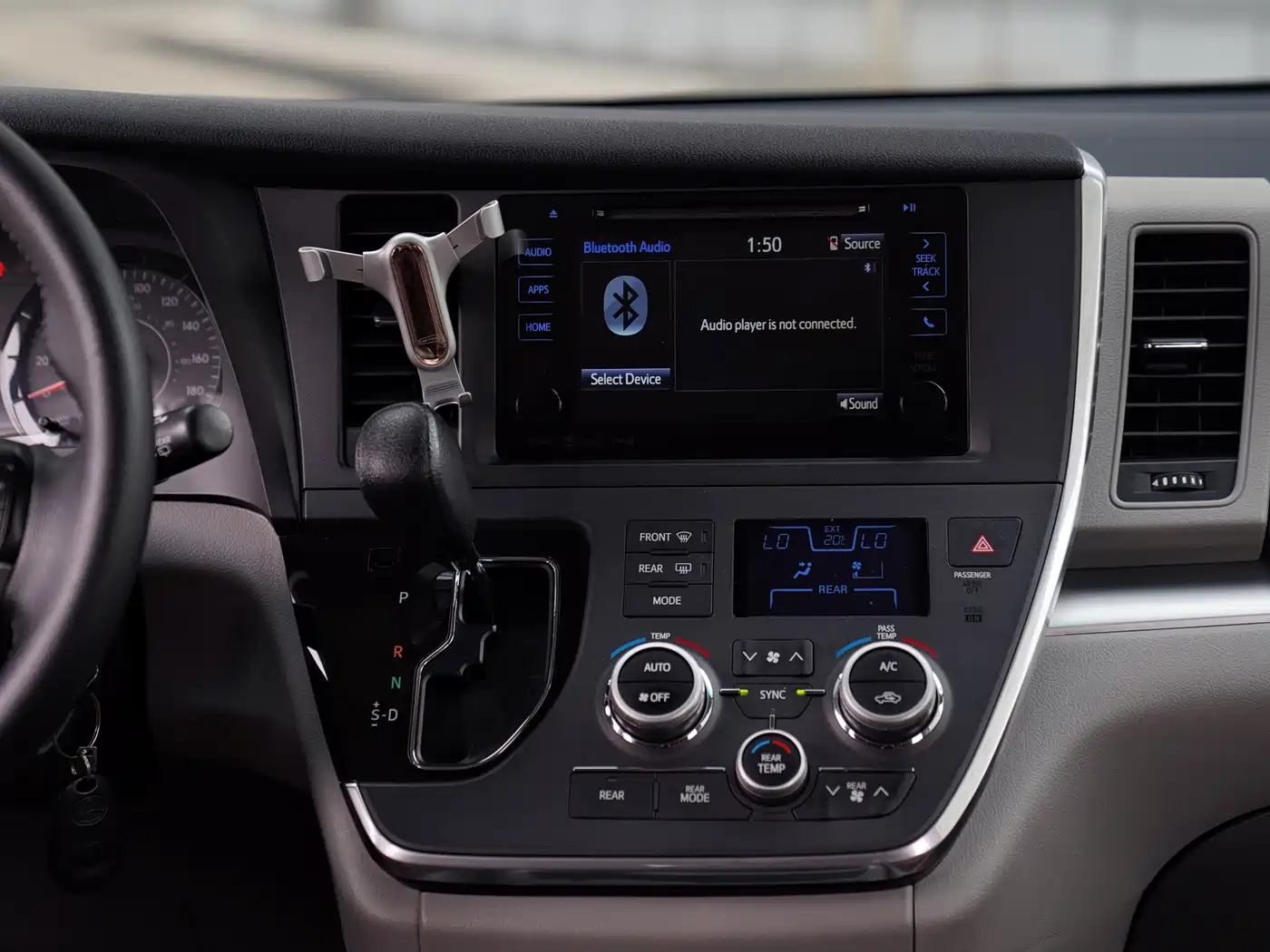 Toyota Sienna 2015 3.5L 4WD L фото 8