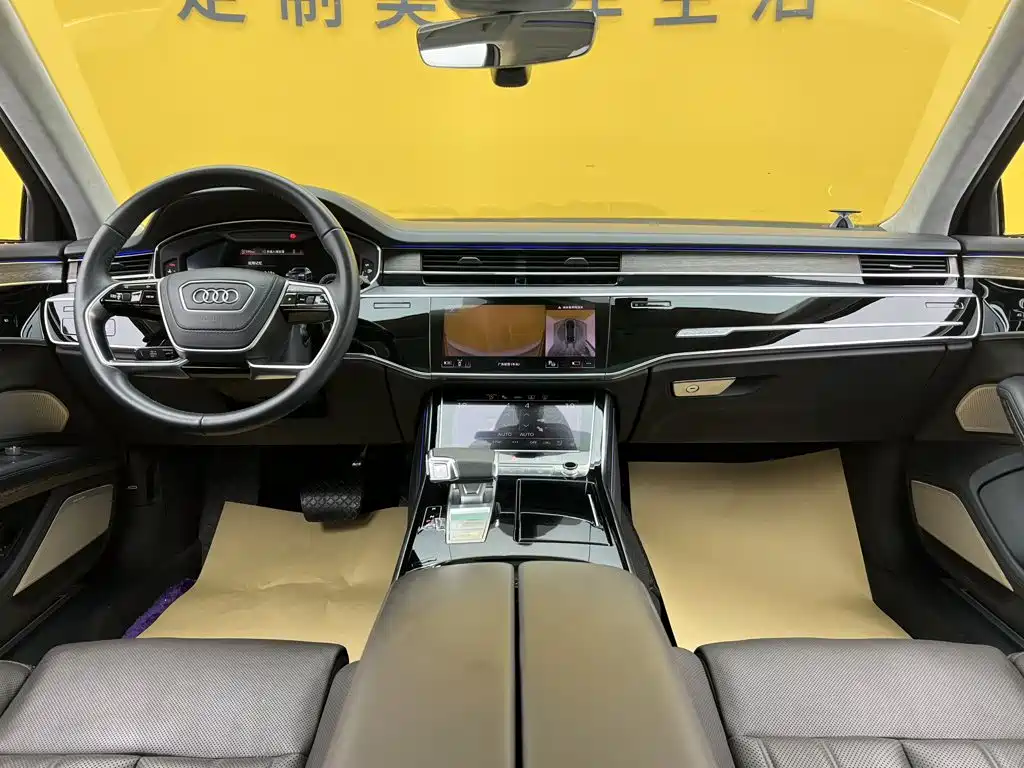 Фото 41 - Audi A8