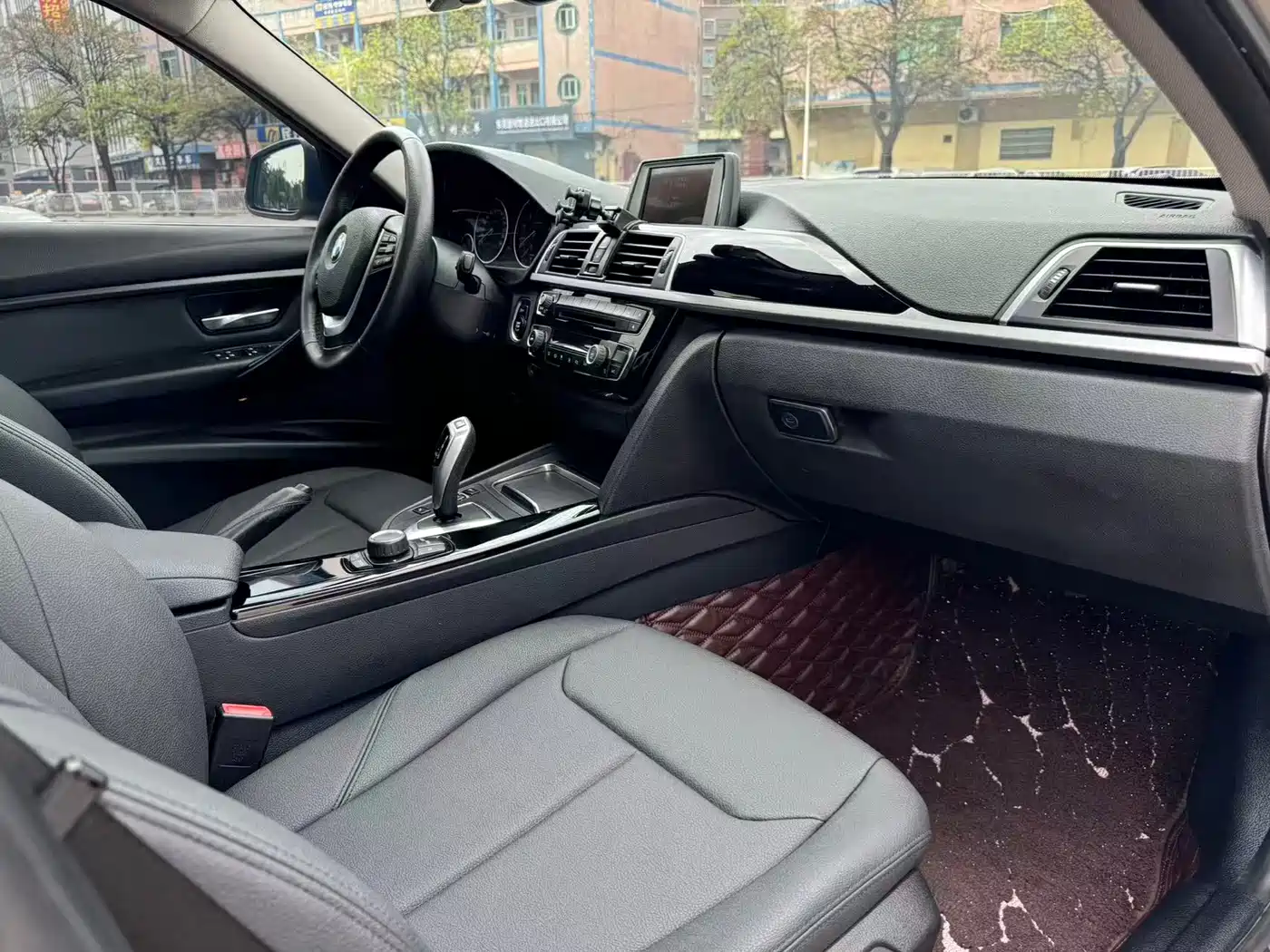 BMW 3 Series 2017 320Li Fashion фото 16
