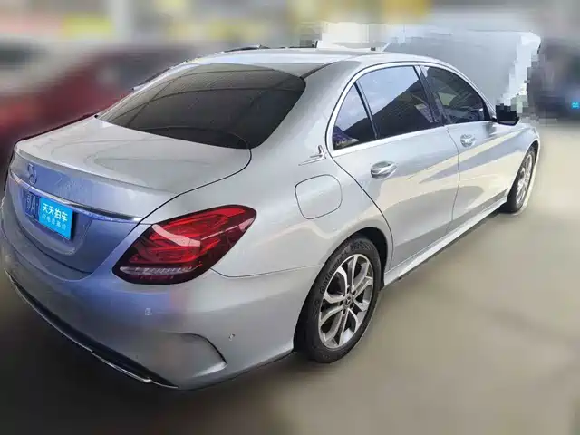 Mercedes-Benz C-Class 2017 Facelift C 180 L Dynamic Sport Edition — фото 2