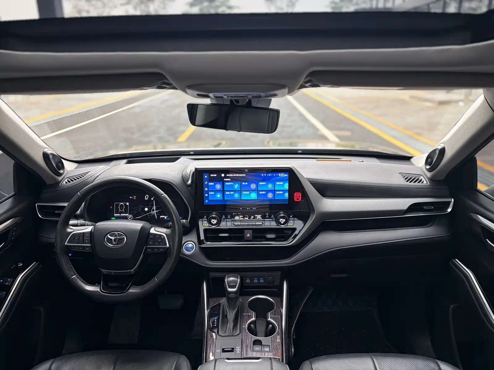 Фото 20 - Toyota Highlander