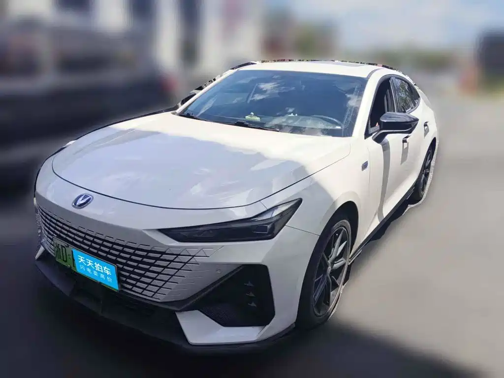 Changan UNI-V iDD 2023 2023 ZhiDian iDD 1.5T 113km Smart Fun Edition
