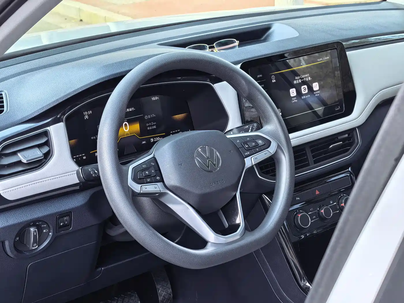 Volkswagen Tharu 2025 Model Rising Star 300TSI Aspiration Edition фото 13