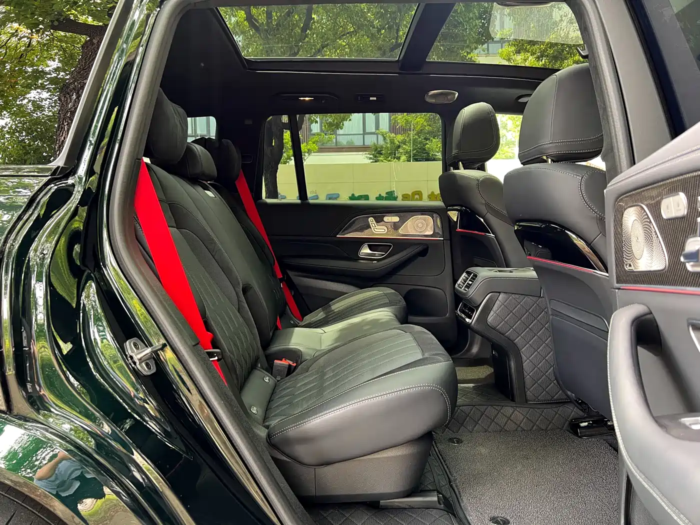 Mercedes-Benz GLS AMG 2024 AMG GLS 63 4MATIC+ фото 11