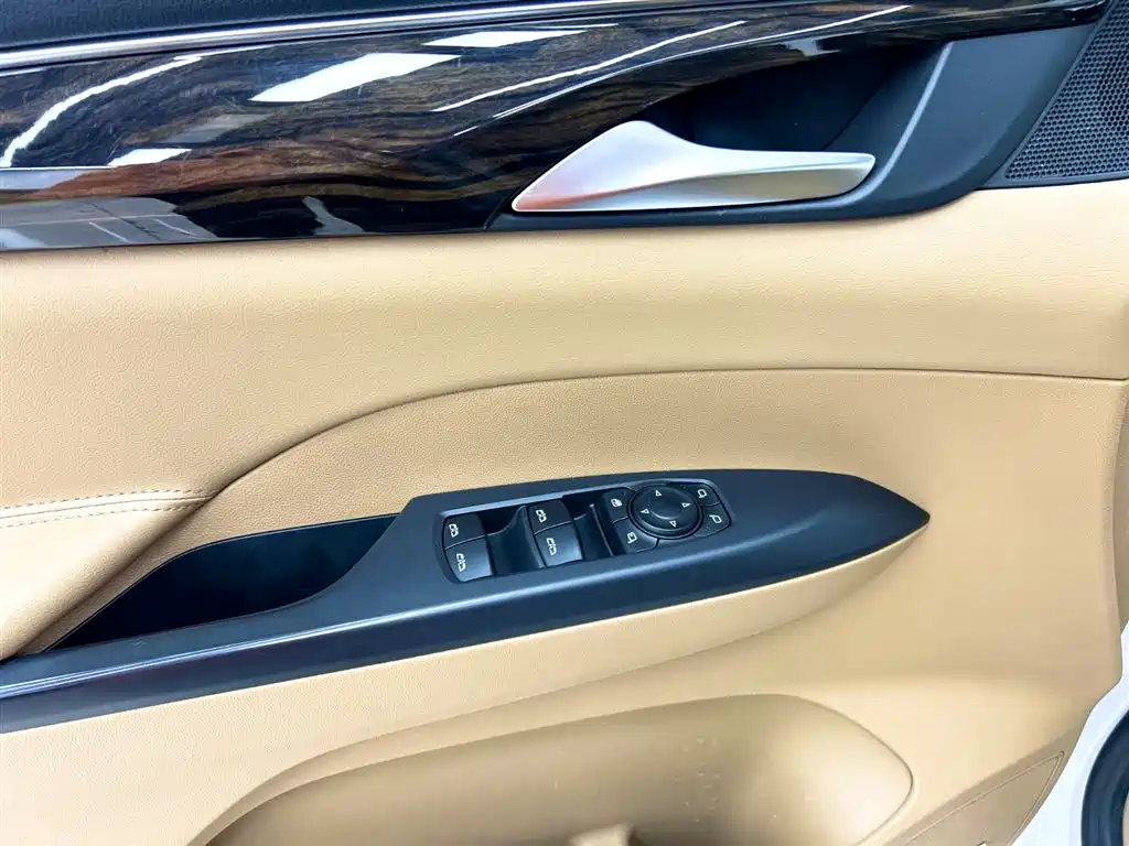Buick GL8 2018 ES 28T Flagship Type China VI фото 9