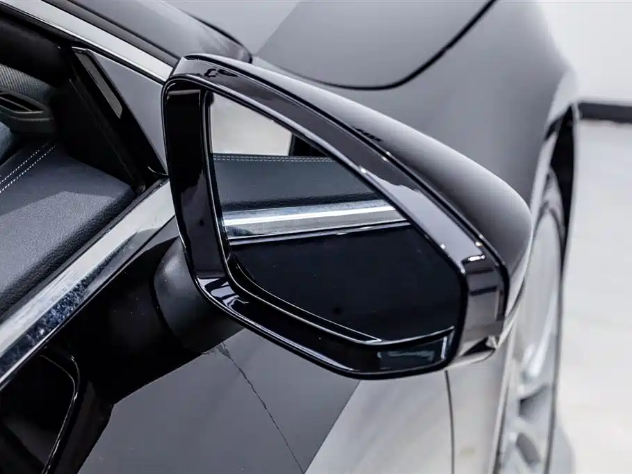 Audi A7L 2024 45TFSI S-line Dream Edition Crystal Package фото 19