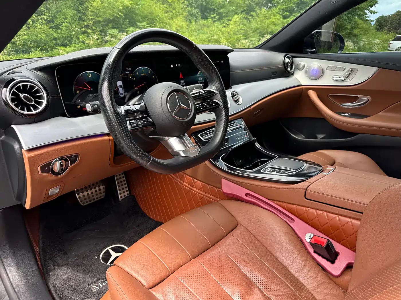 MERCEDES-BENZ E-CLASS (IMPORTED)