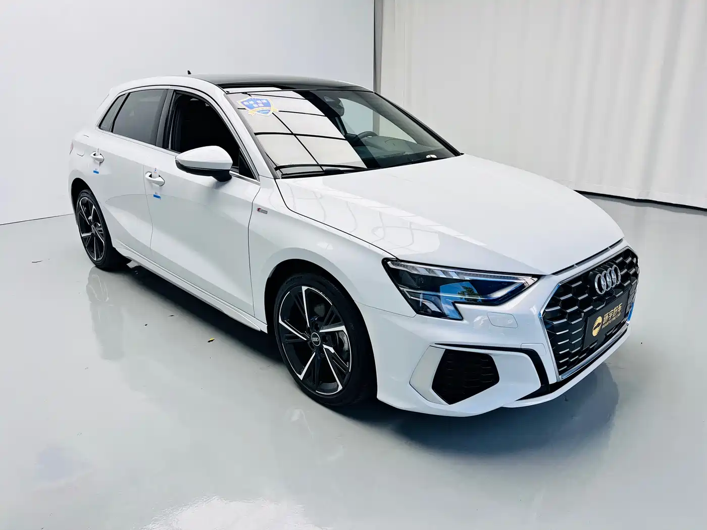 Audi A3 2023 Facelift Sportback 35 TFSI Fashion Sport фото 3