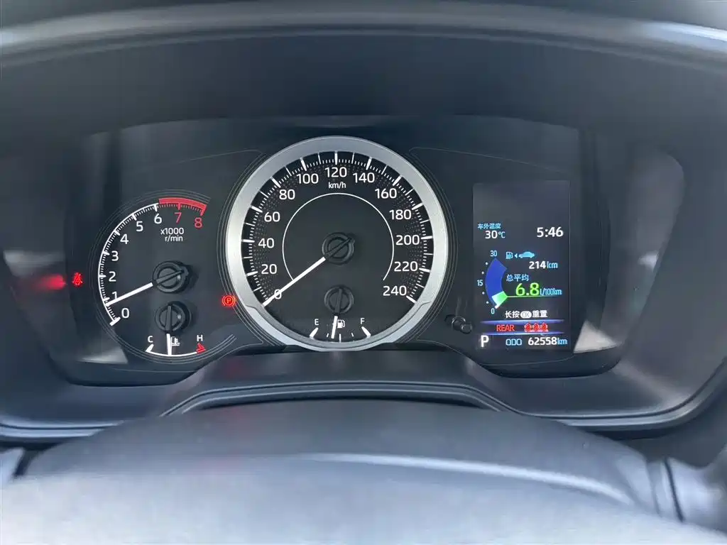 Toyota Levin 2023 185T CVT Luxury фото 11
