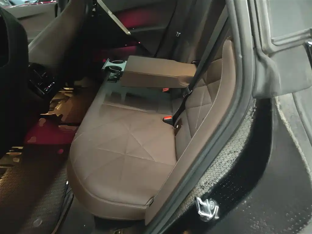 BMW iX 2022 xDrive40 фото 13