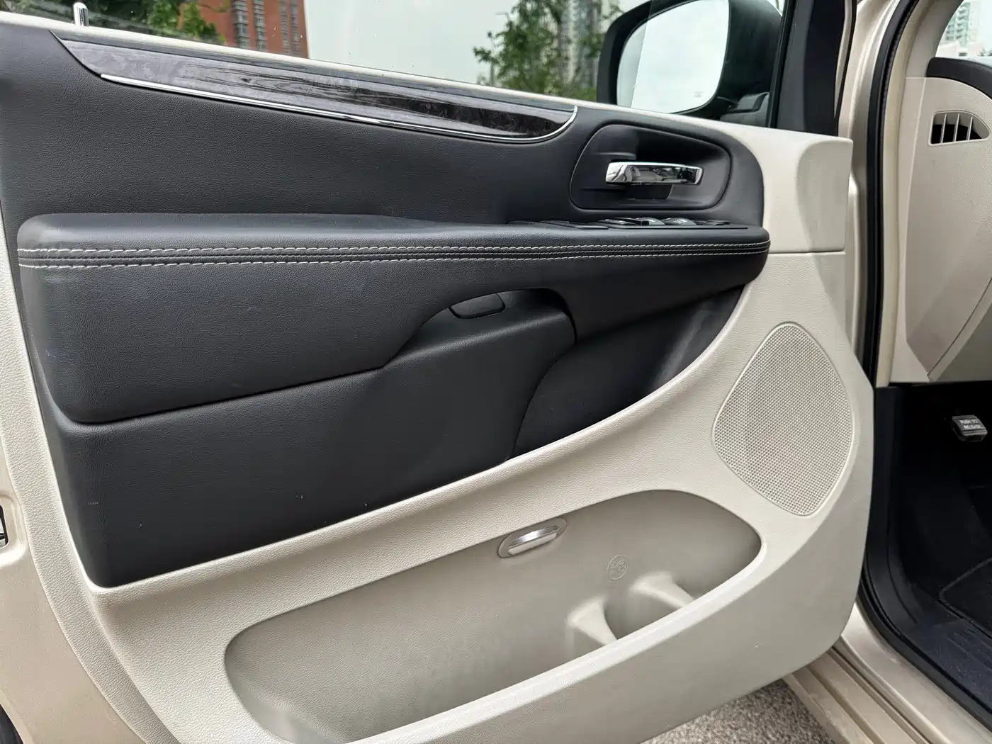 Chrysler Grand Voyager (Import) 2016 2014 3.6L Comfort Edition