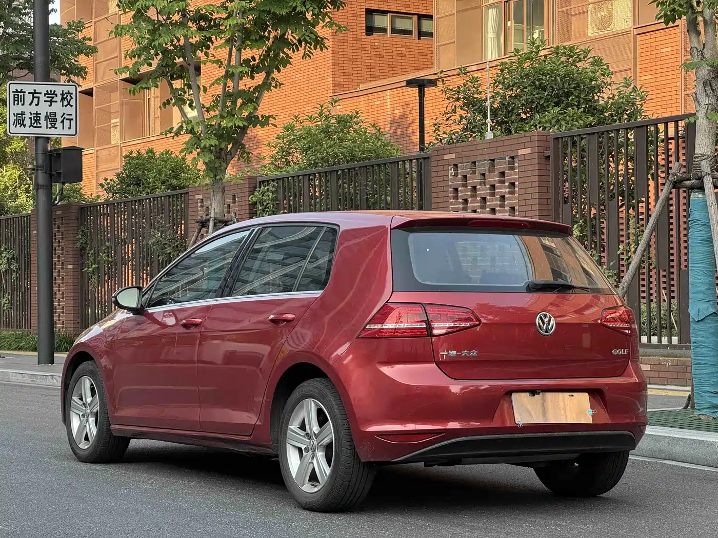 Volkswagen Golf 2015 1.6L Automatic Comfort фото 4