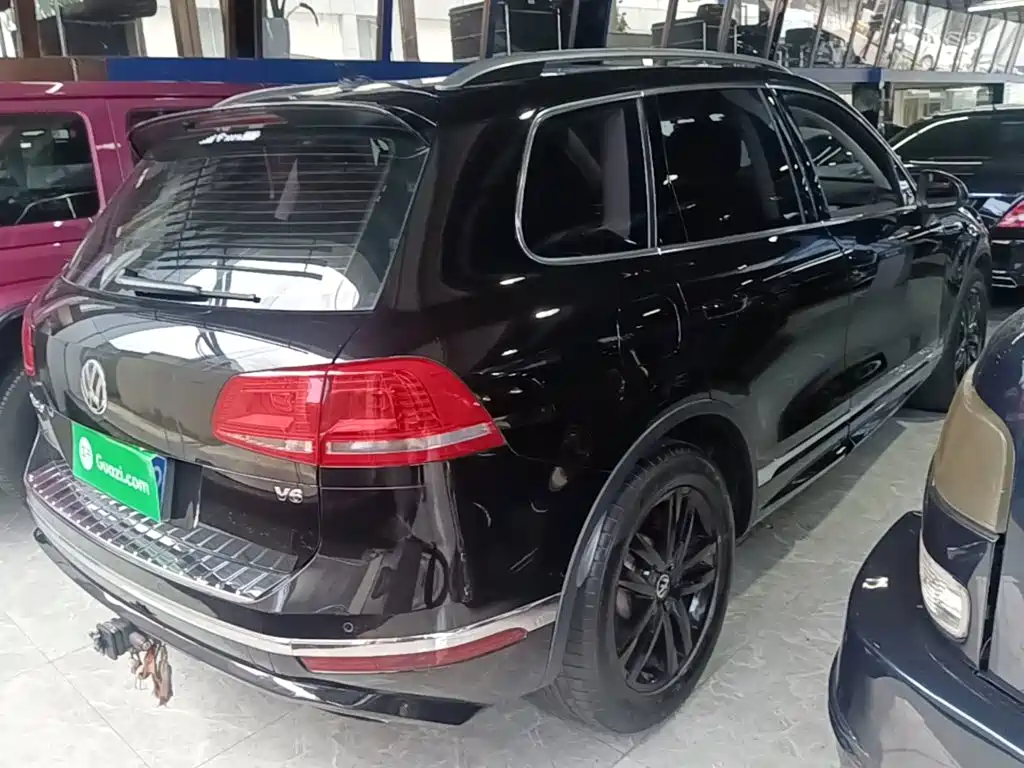 Volkswagen Touareg 2019 2017 3.0TSI Explorer Edition