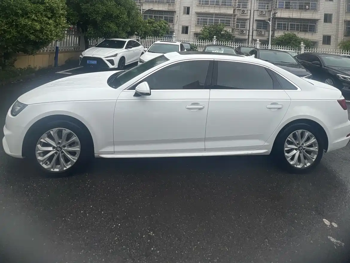 Audi A4L 2019 40 TFSI Progressive (China VI) фото 3