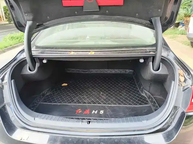 Hongqi H5 2019 30TD Smart Connect Rhythm Edition — фото 5