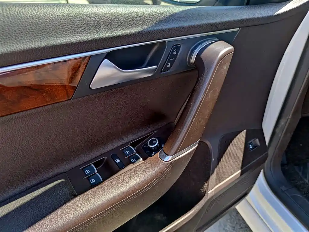 Volkswagen Magotan (Import) 2015 2015 Wagon 2.0TSI Comfort