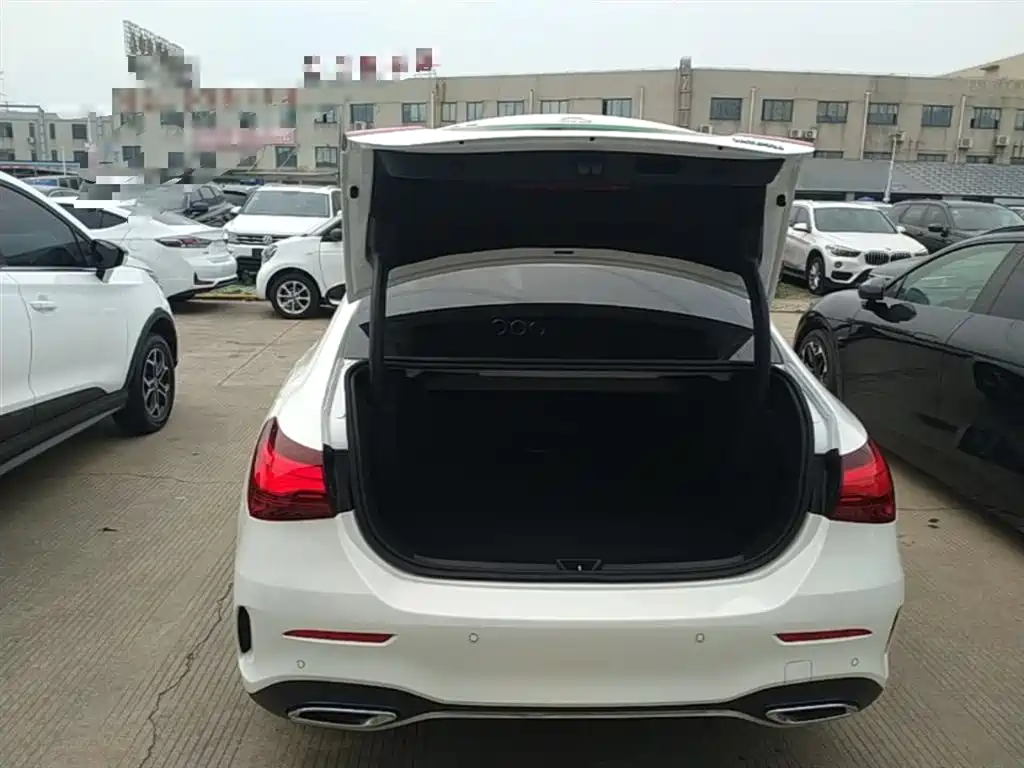 Mercedes-Benz A-Class 2024 Facelift A 200 L Fashion фото 19