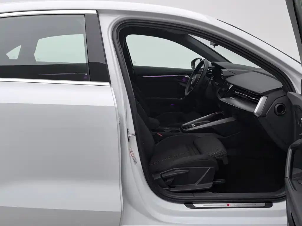 Фото 23 - Audi A3