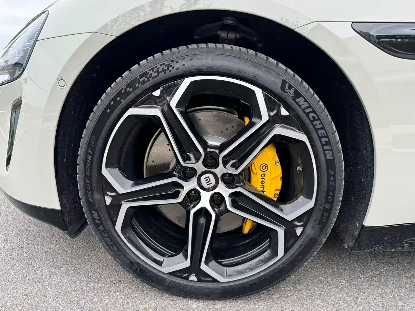 Xiaomi Auto Xiaomi SU7 2024 RWD Ultra Long Range Advanced Smart Driving Pro Edition фото 9