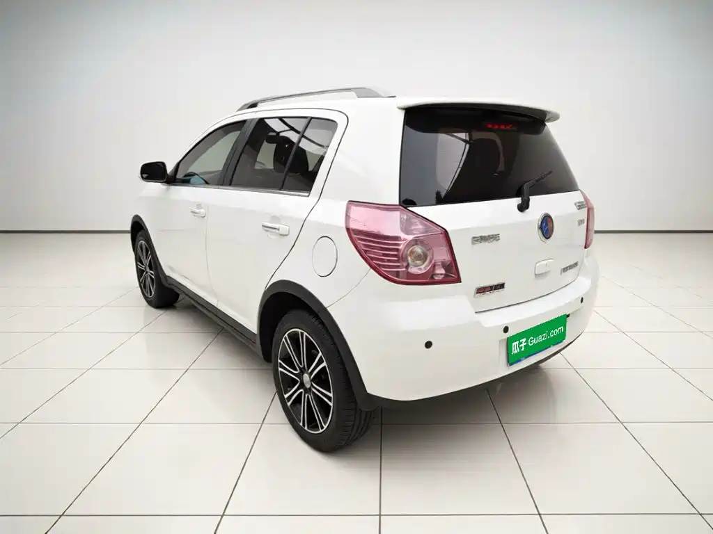 Geely King Kong 2014 2014 CROSS 1.5L Manual Elite