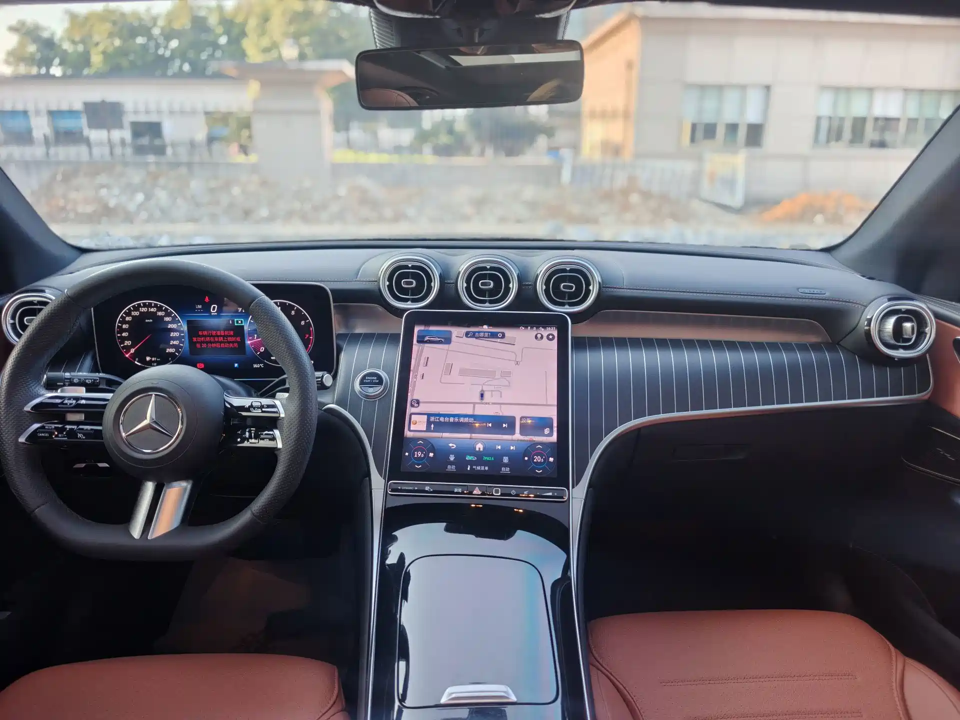 Фото 6 - Mercedes-Benz GLC