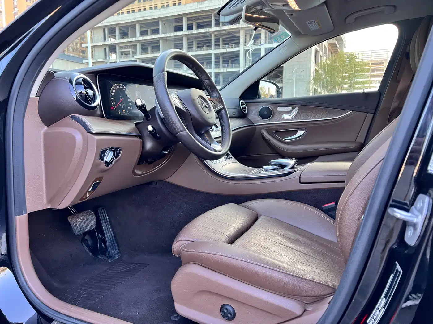 Mercedes-Benz E-Class 2018 E 200 L 4MATIC фото 7