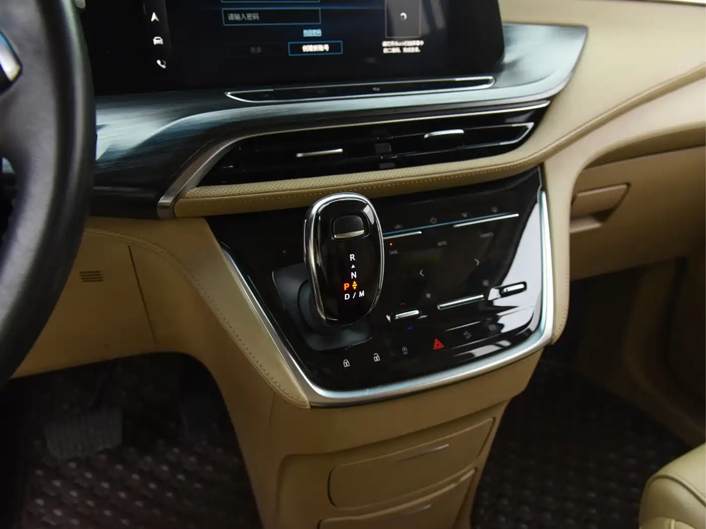Фото 9 - Buick GL8
