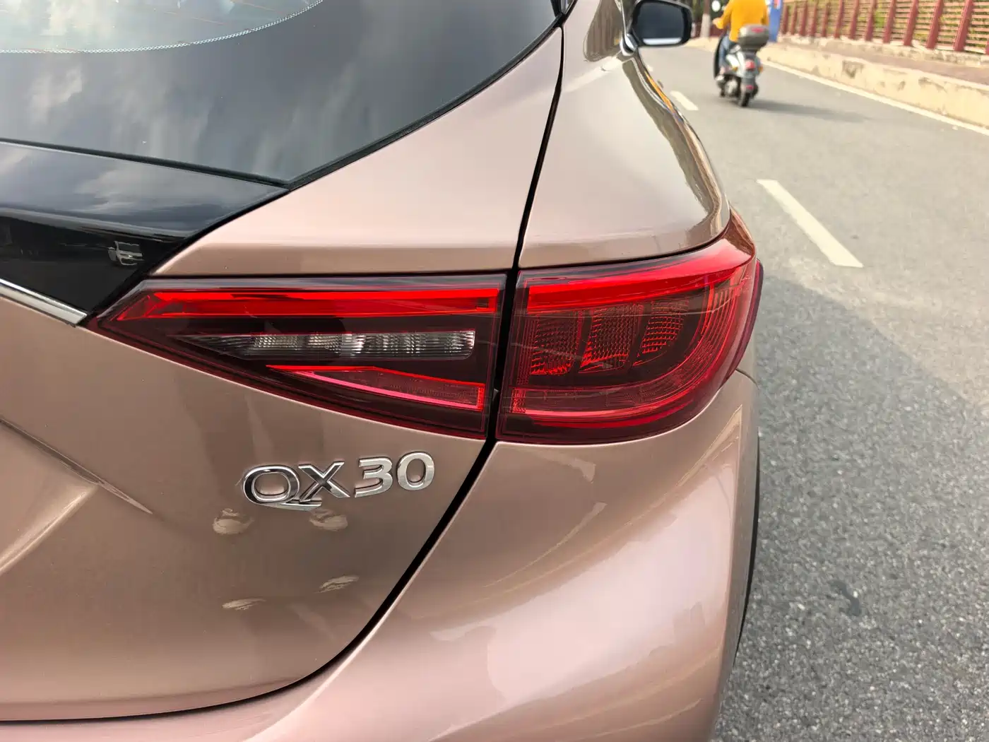 Infiniti QX30 2017 2.0T 4WD Sport Edition фото 18