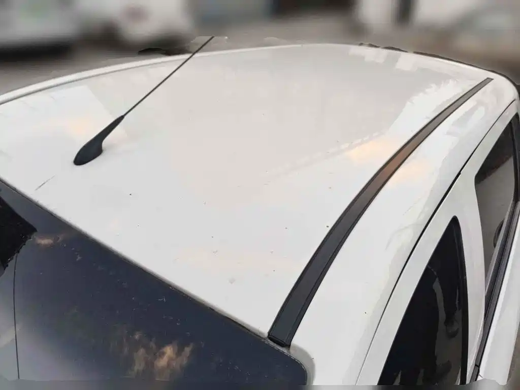 Photo 6 - Baojun 310
