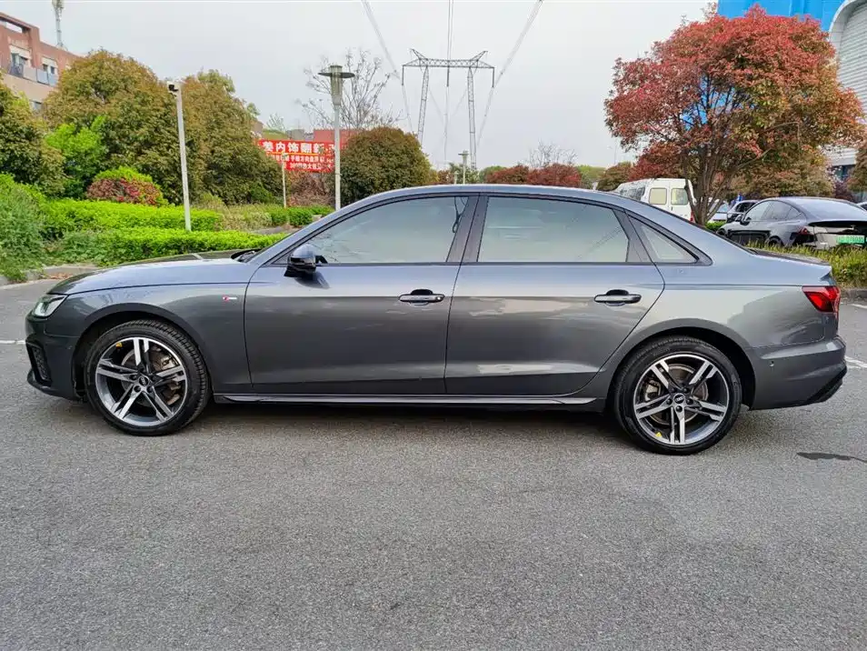 Audi A4L 2022 40 TFSI Luxury Dynamic фото 14