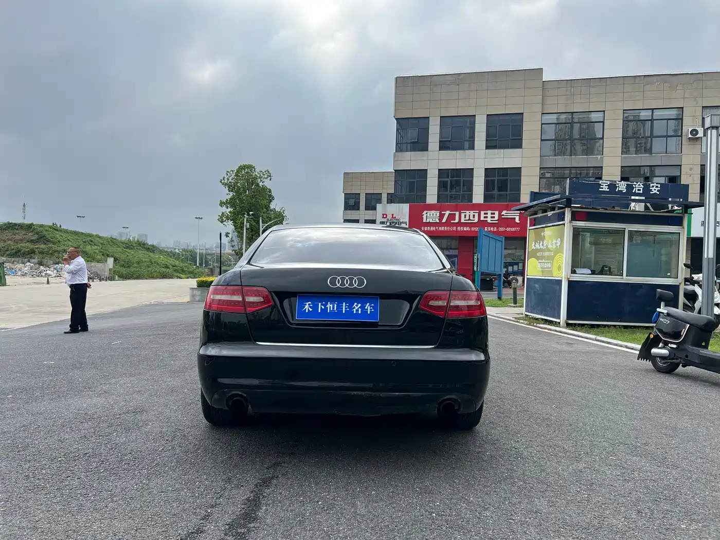 Audi A6L 2011 2.0 TFSI Automatic Comfort фото 6