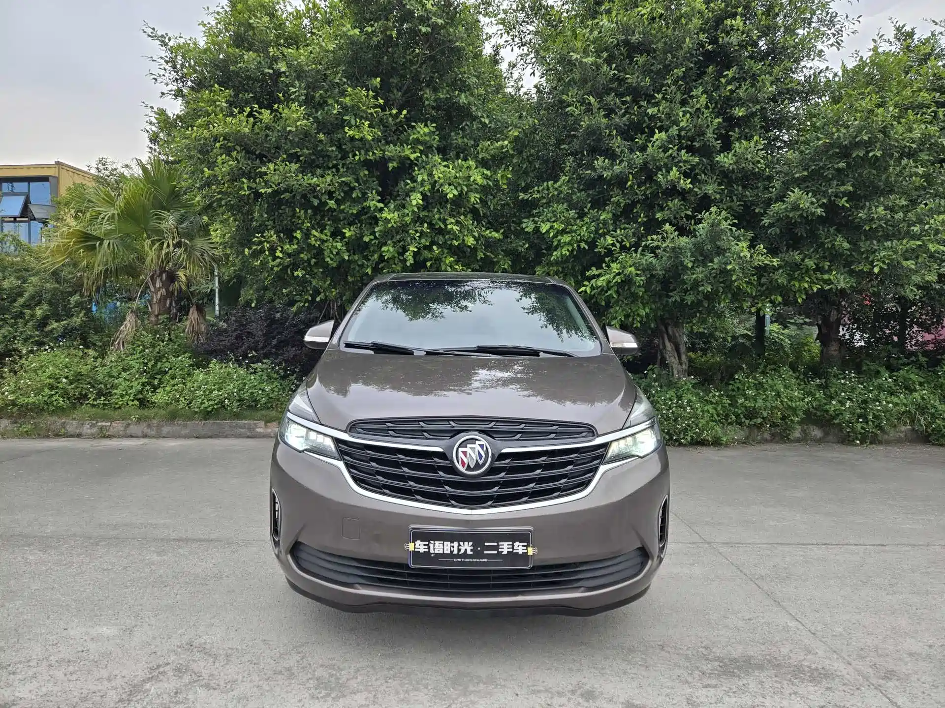 Фото 3 - Buick GL8