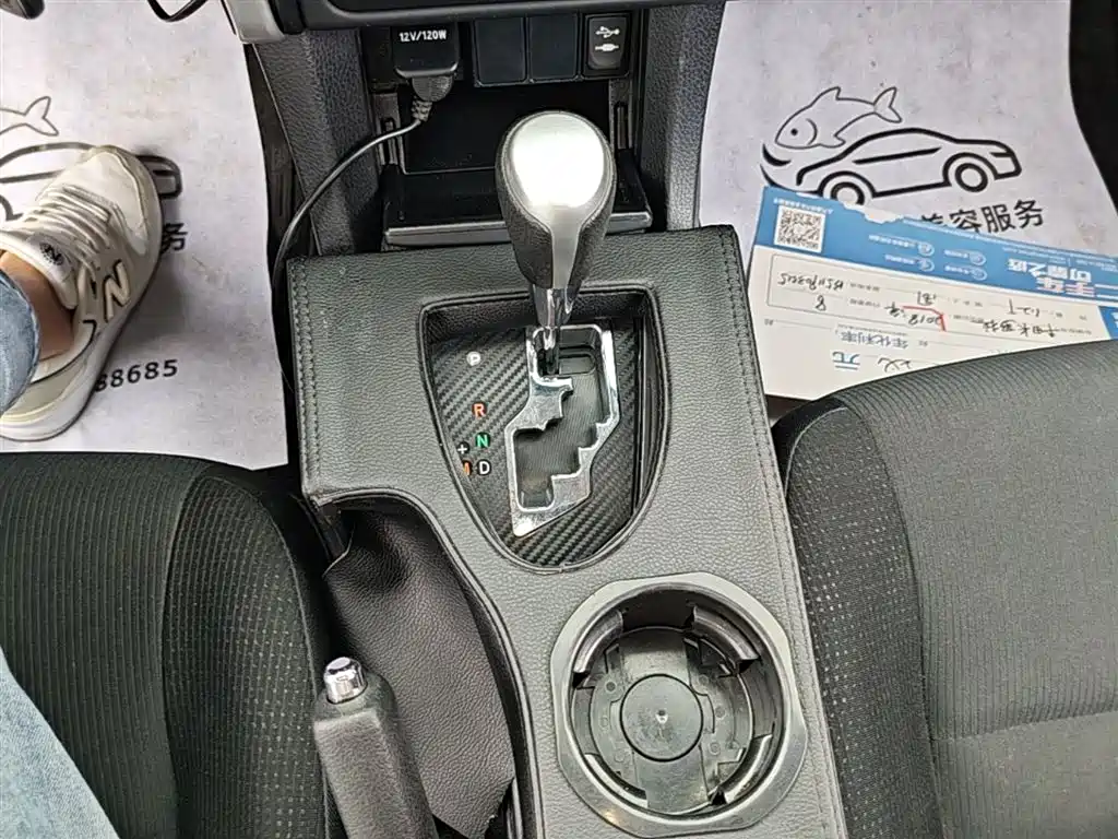 Toyota Corolla 2017 Facelift 1.2T S-CVT GL-i фото 14