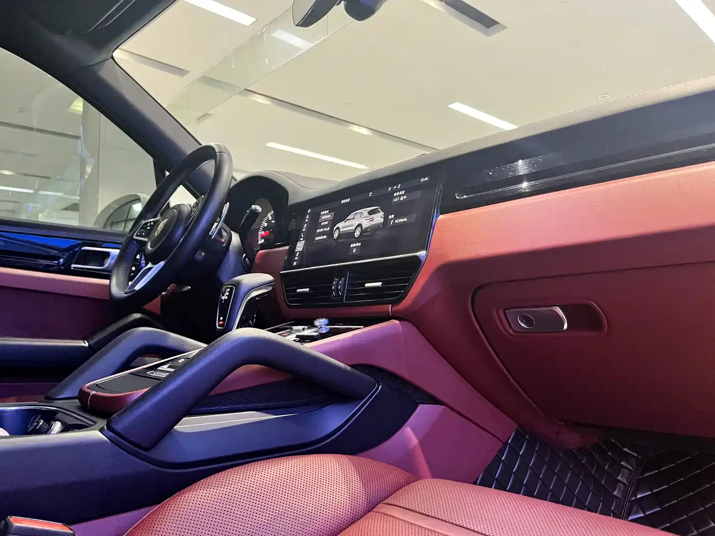 Фото 8 - Porsche Cayenne