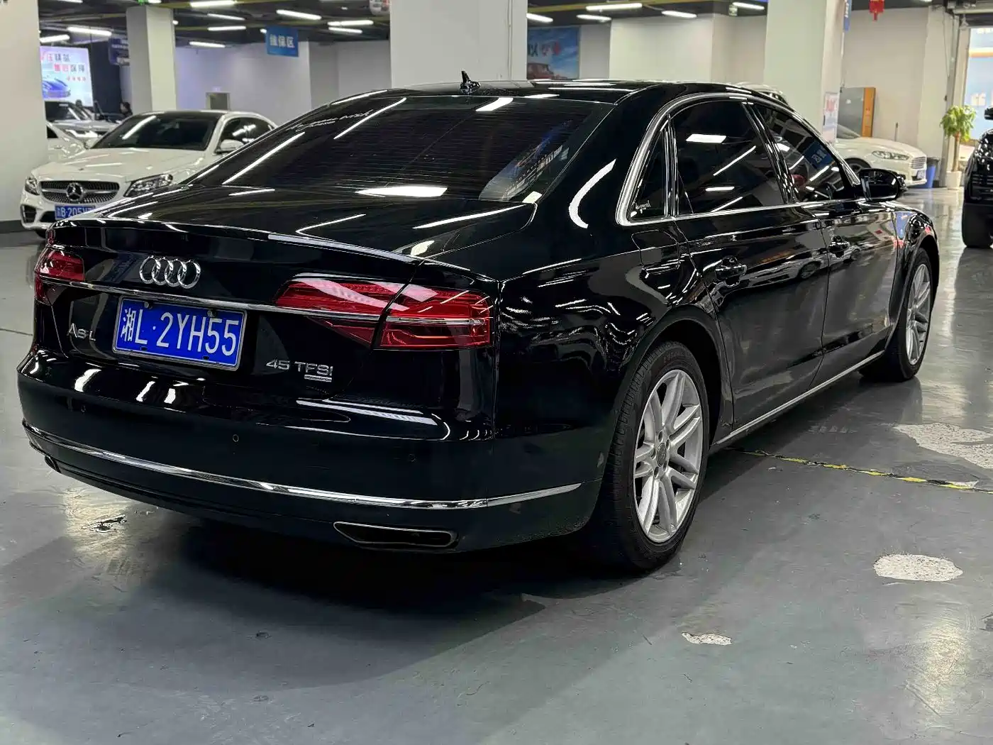 Audi A8 2016 A8L 45 TFSI quattro Comfort фото 15
