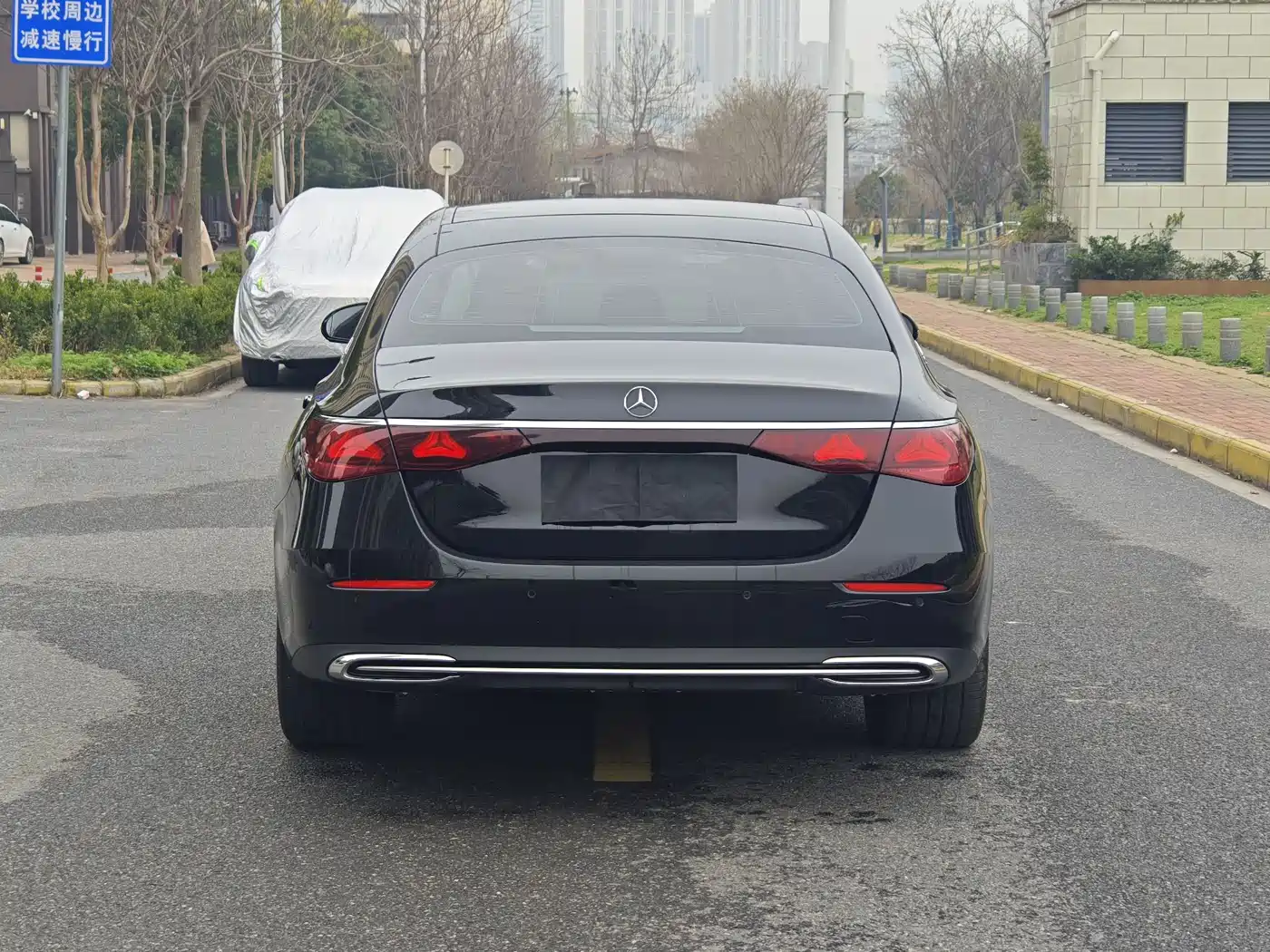 Mercedes-Benz E-Class 2024 Model E 300 L Luxury фото 8