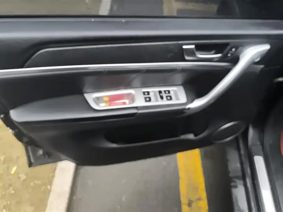 Haval H6 2017 Red Label Sport 1.5T Automatic 2WD Luxury фото 7